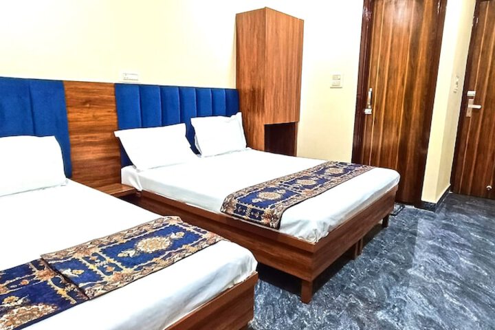Room 2 of 26