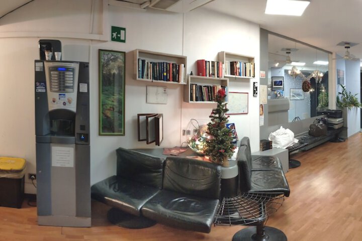 Business Center 17 of 18