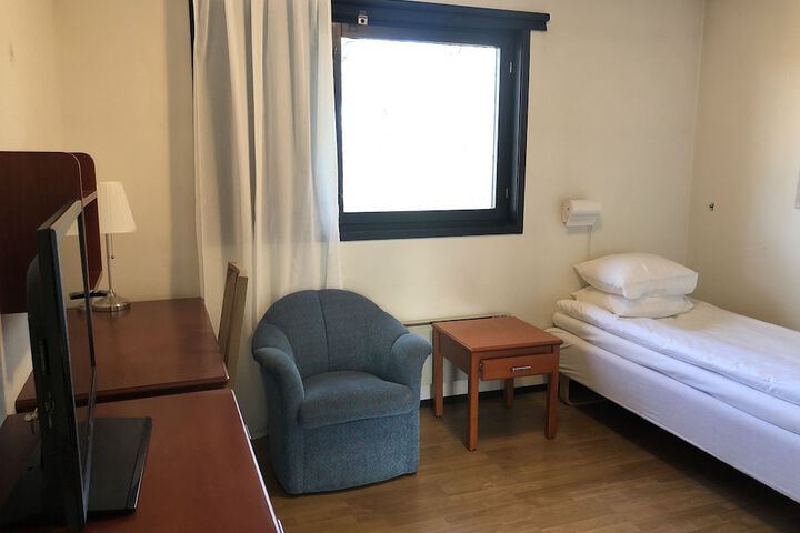 Room 7 of 74