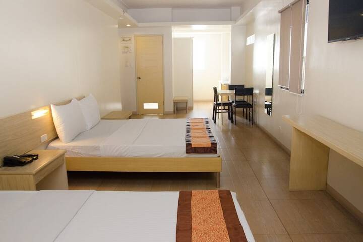 Room 18 of 29