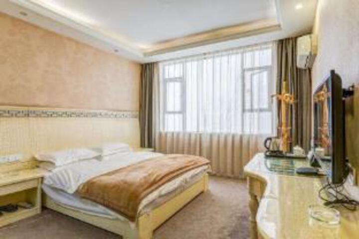 Room 7 of 7