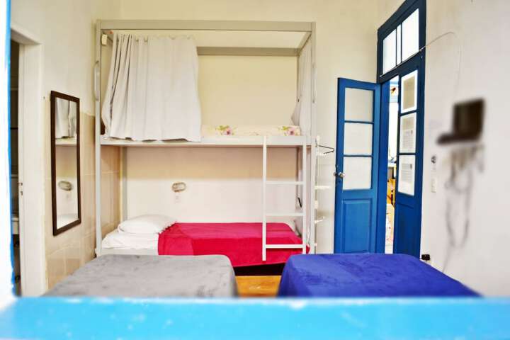 Room 18 of 135