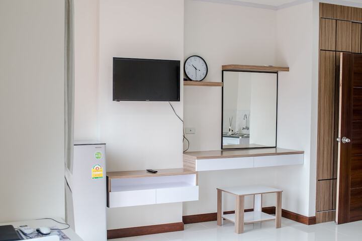 Room 12 of 24