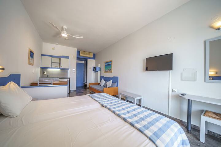 Room 20 of 65