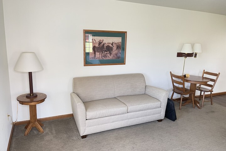 Room 18 of 86