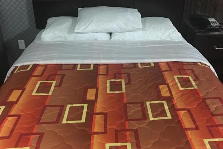 Deluxe 2 Queen Beds (9 of 9)