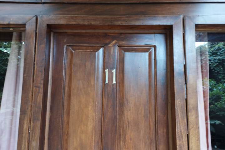 Room 194 of 334