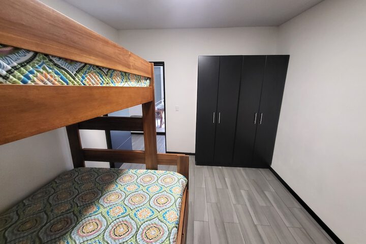 Room 17 of 38