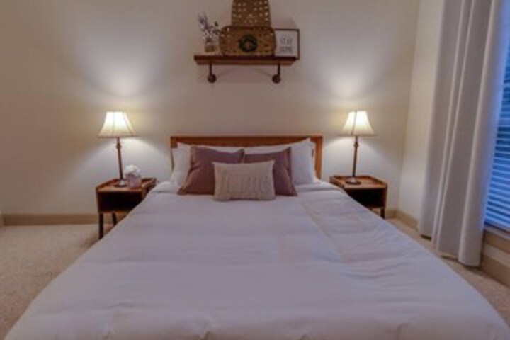 Room 16 of 18
