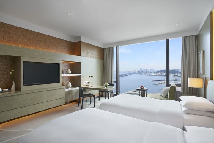 Room 12 of 78