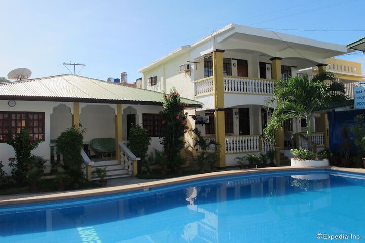 Pool 44 of 65
