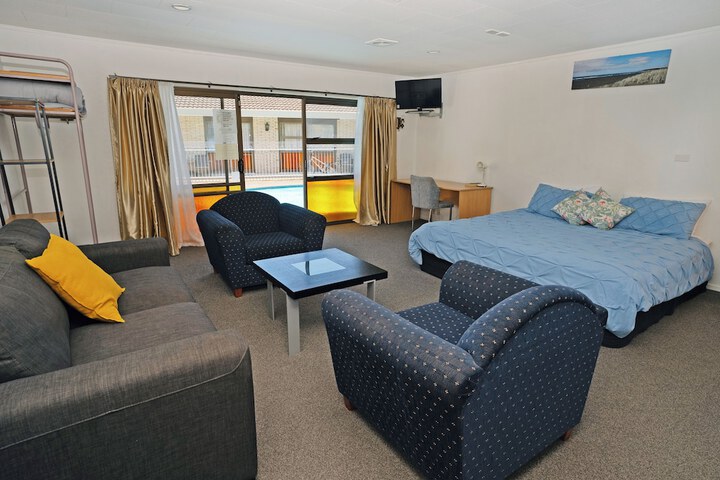 Room 12 of 52