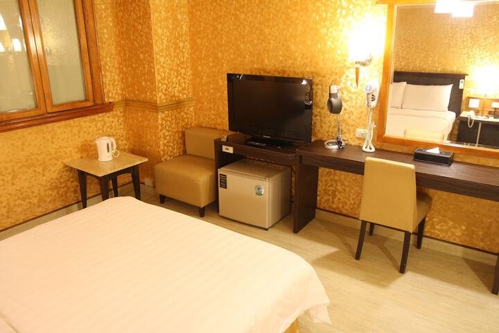 Room 13 of 41