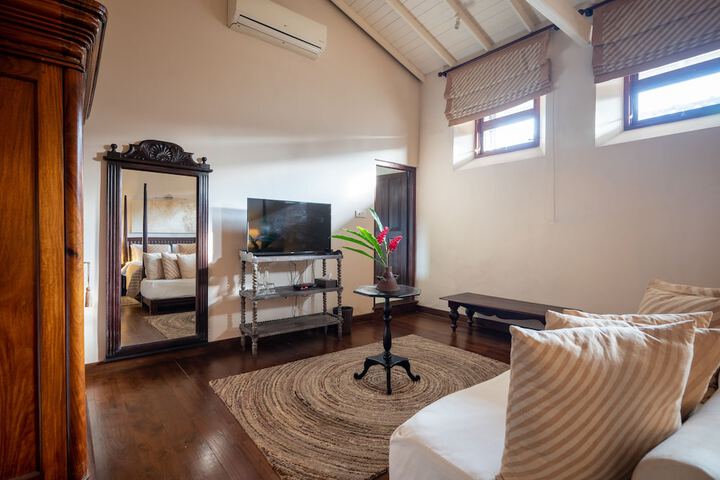 Room 14 of 31