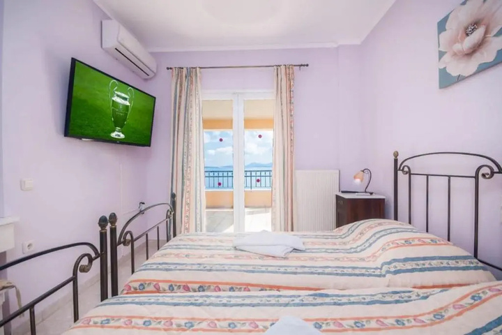 Room 5 of 19