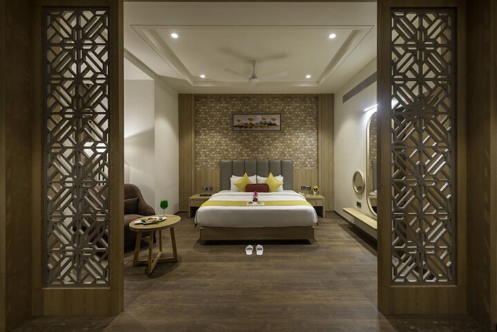 Room 8 of 36