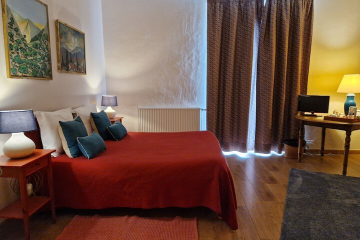 Room 6 of 35