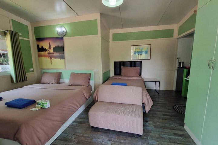 Room 95 of 195