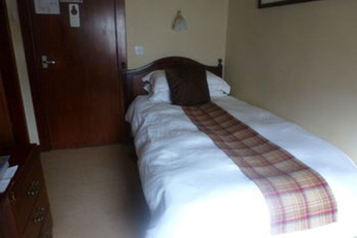 Room 44 of 64