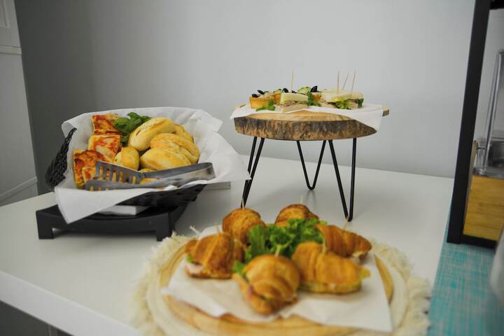 Dining 76 of 108