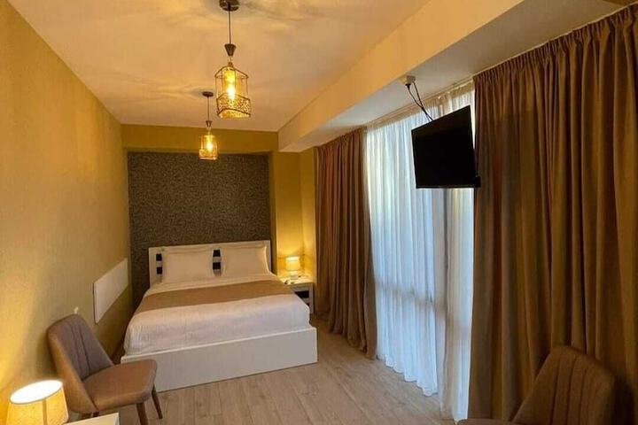 Room 7 of 38