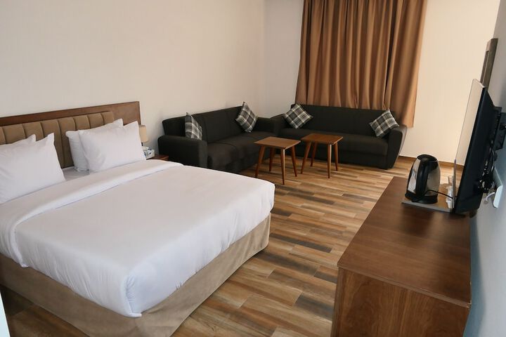 Room 10 of 49