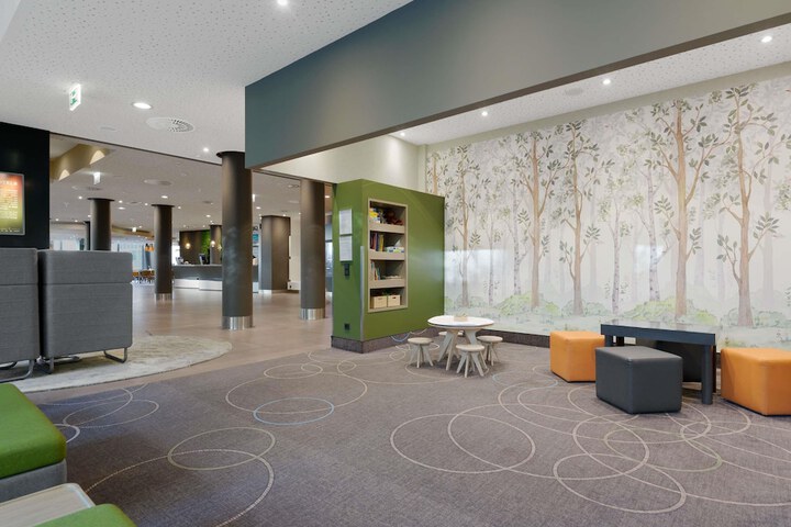 Guest Lobby