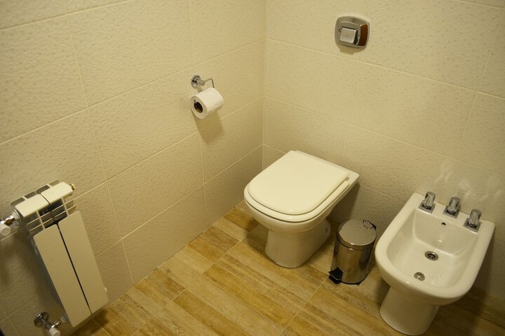 Room 27 of 47