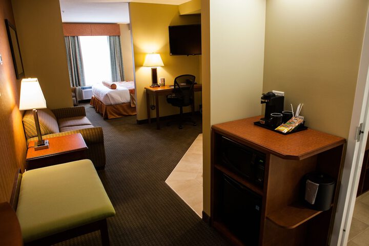 Room 7 of 87