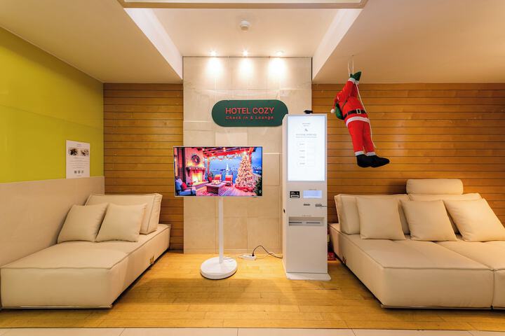 Hotel Interior 10 of 224