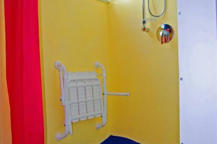 Room 20 of 33