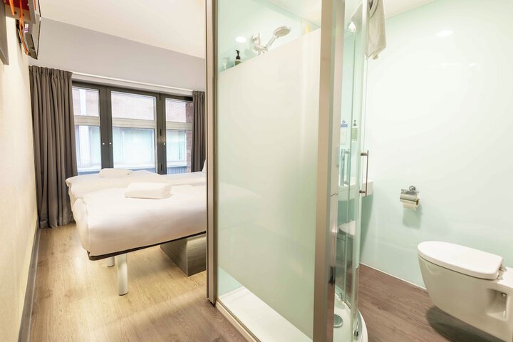Room 40 of 55
