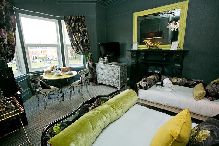 Room 86 of 250