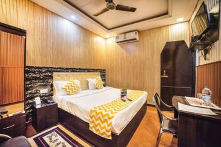 Room 15 of 23