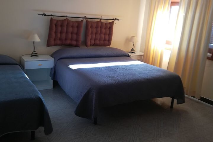 Room 4 of 18
