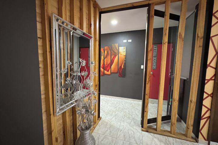 Room 43 of 58