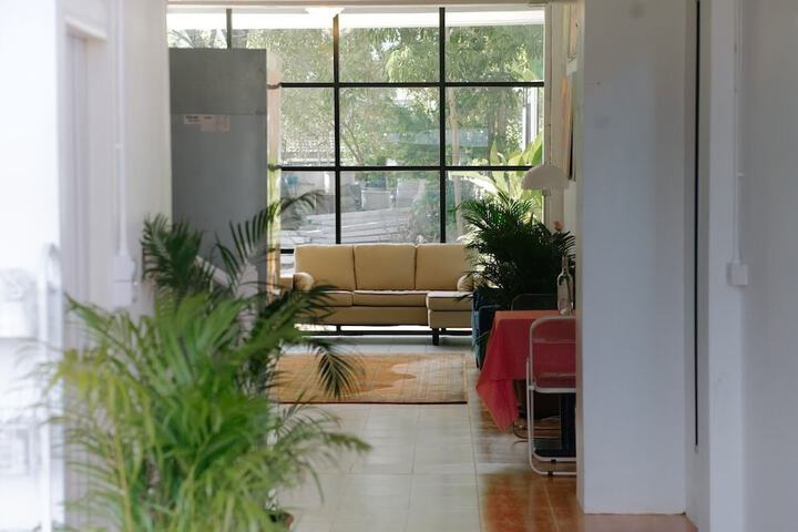Room 11 of 20