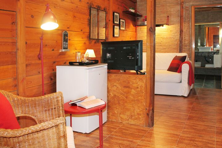 Room 9 of 20