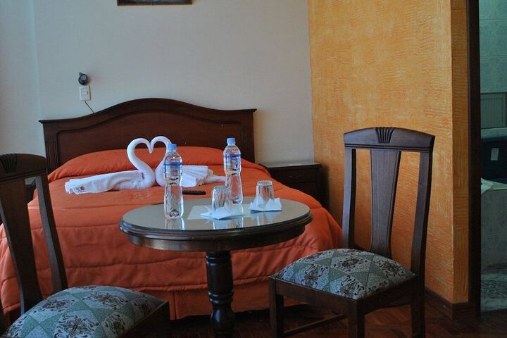 Room 2 of 7