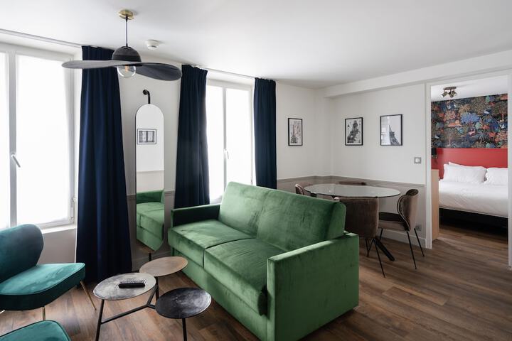 Room 33 of 69