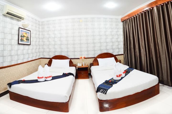 Room 13 of 61