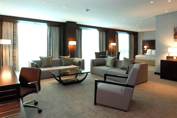 Room 32 of 90