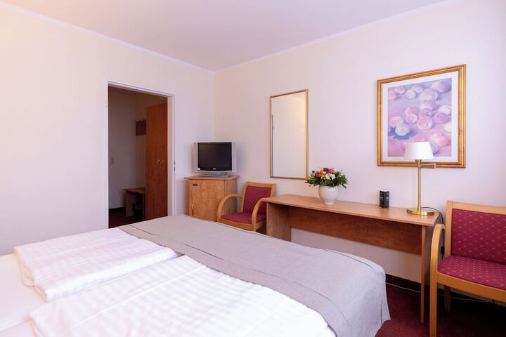 Room 14 of 45