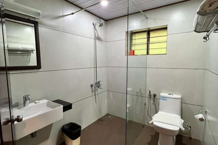 Room 10 of 47