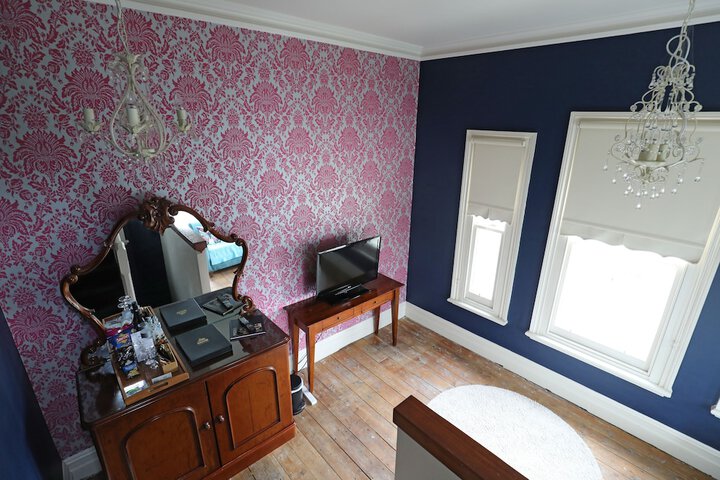 Room 34 of 345