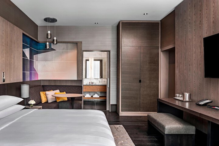 Room 11 of 47