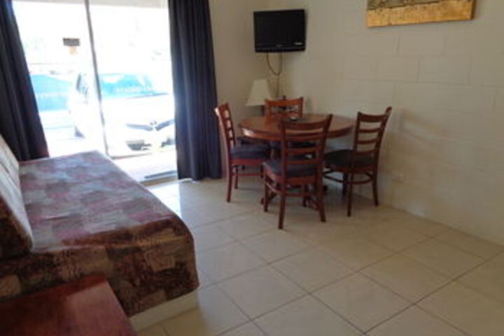 Room 15 of 23