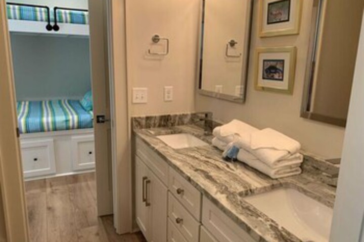 Room 9 of 51