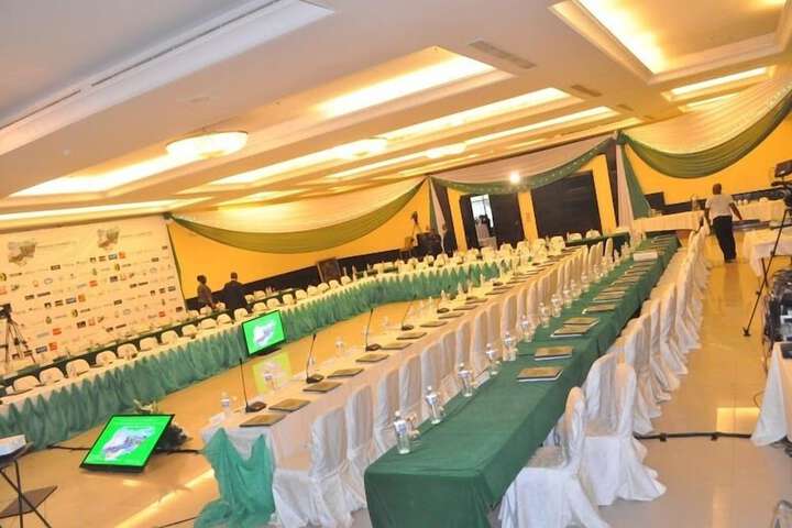 Ballroom/Hall 52 of 64