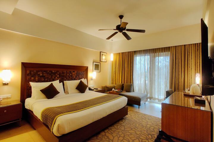 Room 27 of 194